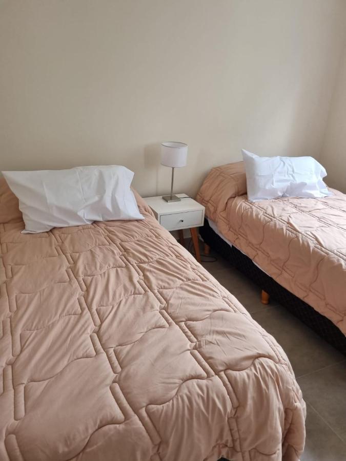 Nuevo, Bellisimo, Confort Y Muy Amplio - 2 Dormitorios, Uno En - 2 Banos Y Pileta !! * Rosario